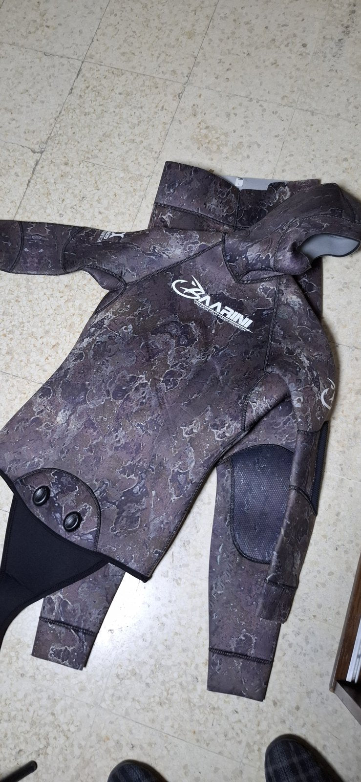 Baarini camouflage suit 5mm